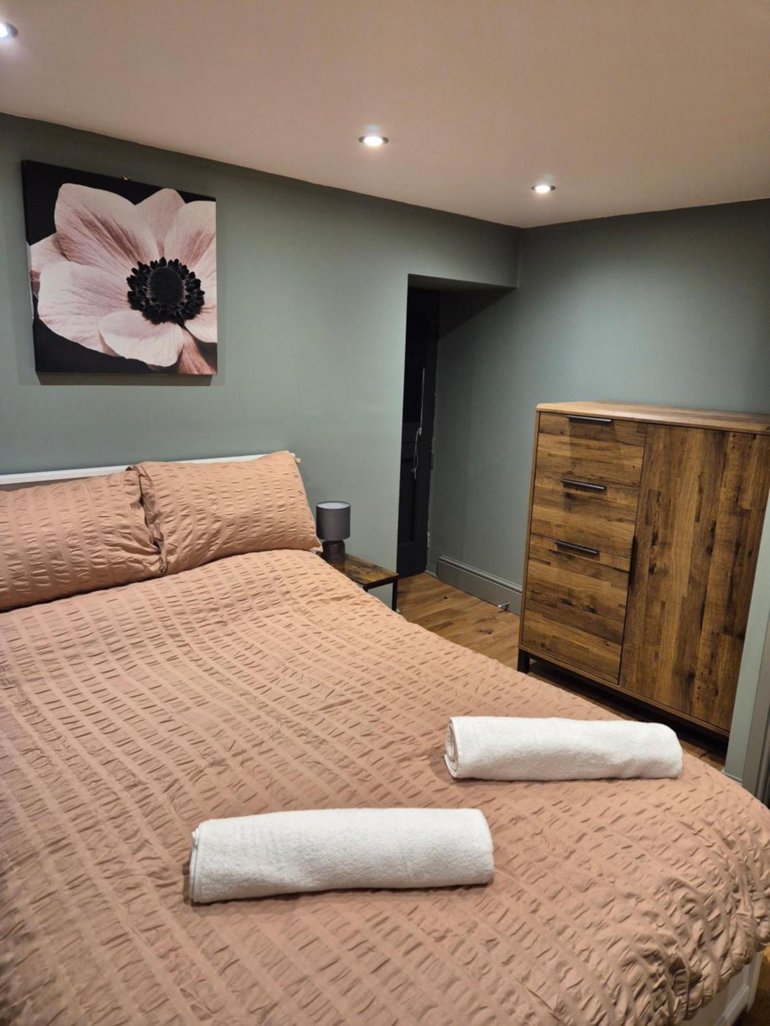 Charming 1 Bed Peak District Barn Conversion Foolow Buitenkant foto