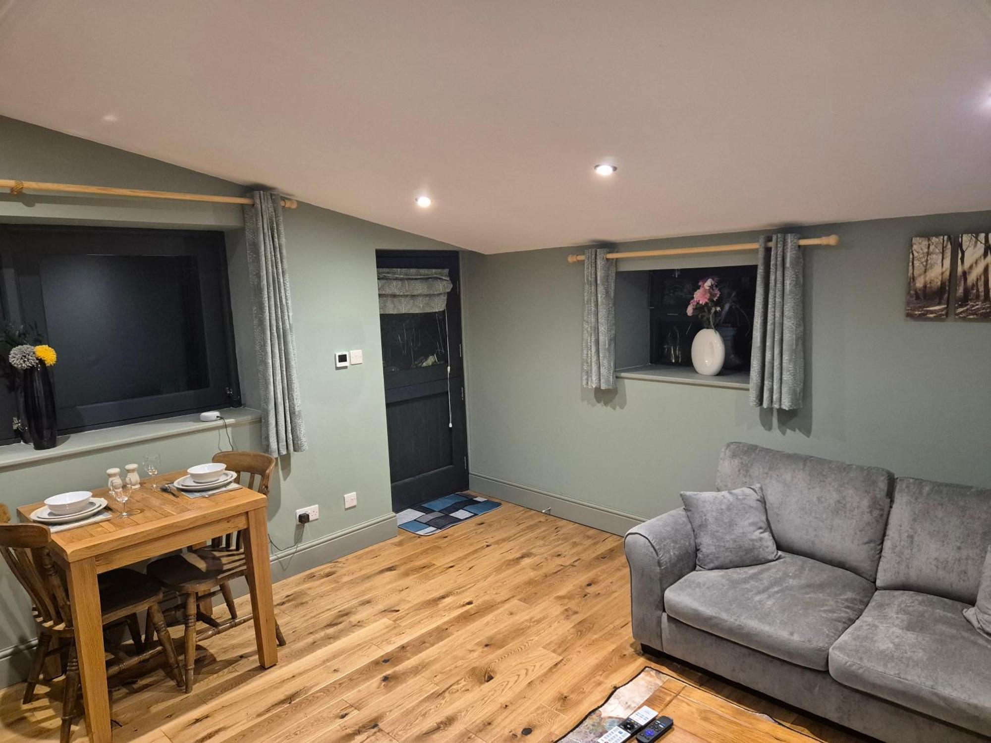 Charming 1 Bed Peak District Barn Conversion Foolow Buitenkant foto